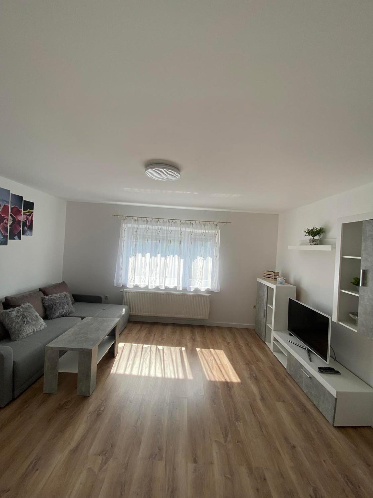Apartman Nikol Prievidza Zewnętrze zdjęcie